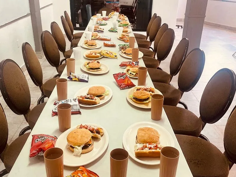 Comedor del centro de rehabilitación en Rosarito